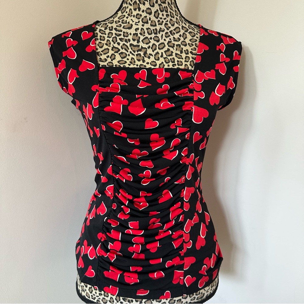 Vintage Style & Co. Black and Red Heart Print Top